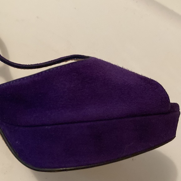 L.K.Bennett T-Strap Suede Platform Sandals - Picture 15 of 16